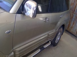 2001 MISTSUBISHI MONTERO, GOLD,, LIMITED MODEL, 3.5L, AT, 4WD.  Z26371